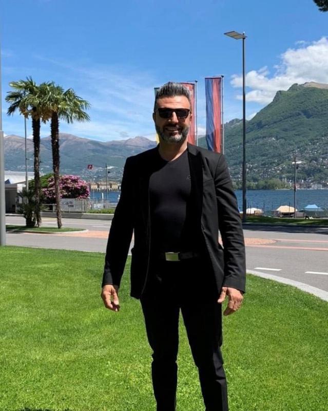MATHIEU 46 ans Paris