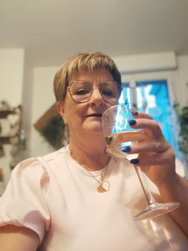 Sisi 59 ans Rives