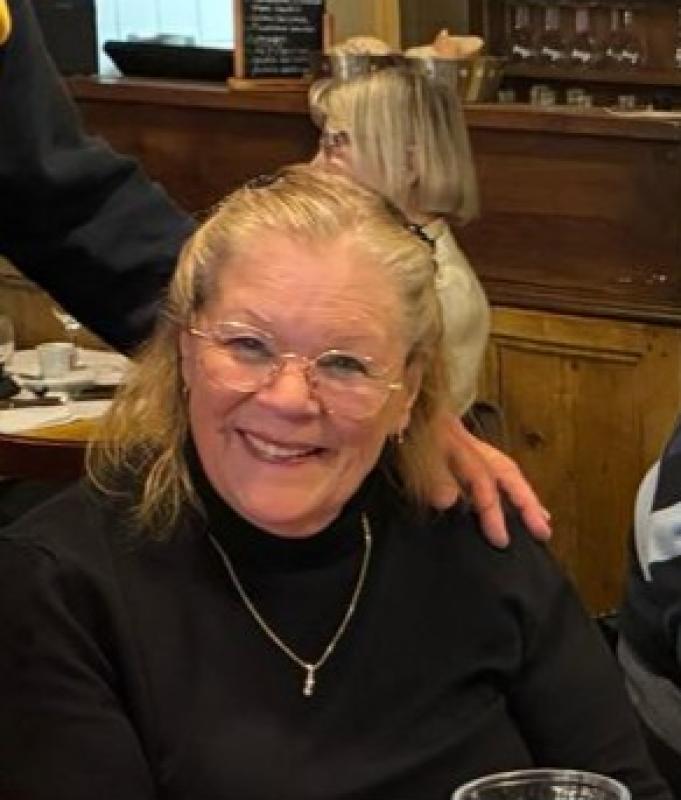 Sissi 72 ans Montluel