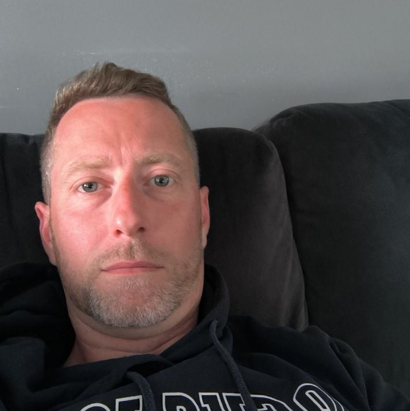 jean-luc 53 ans Mèze