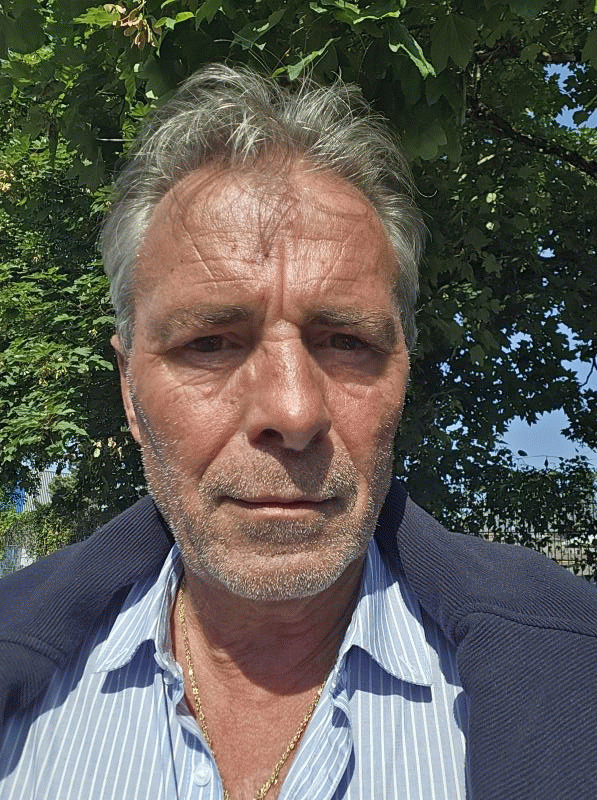 tutute 61 ans Bay