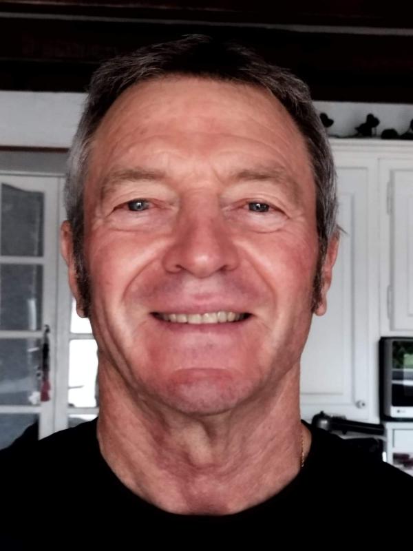 Michel  69 ans Soulignonne