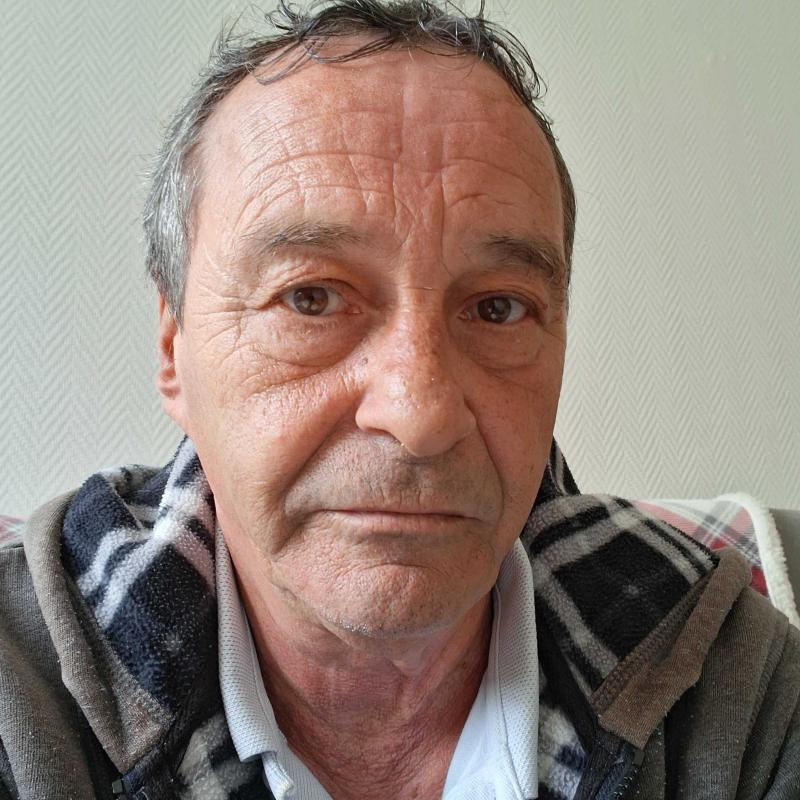 mario 42 ans Laval
