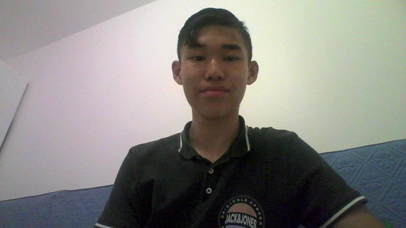 Jonhy 19 ans Bois d'Arcy