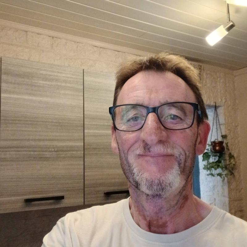 Dominique 57 ans Fouquières lès Lens