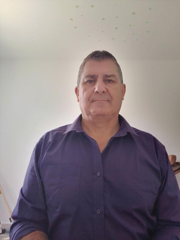 chris 63 ans Saint Léger de Montbrillais