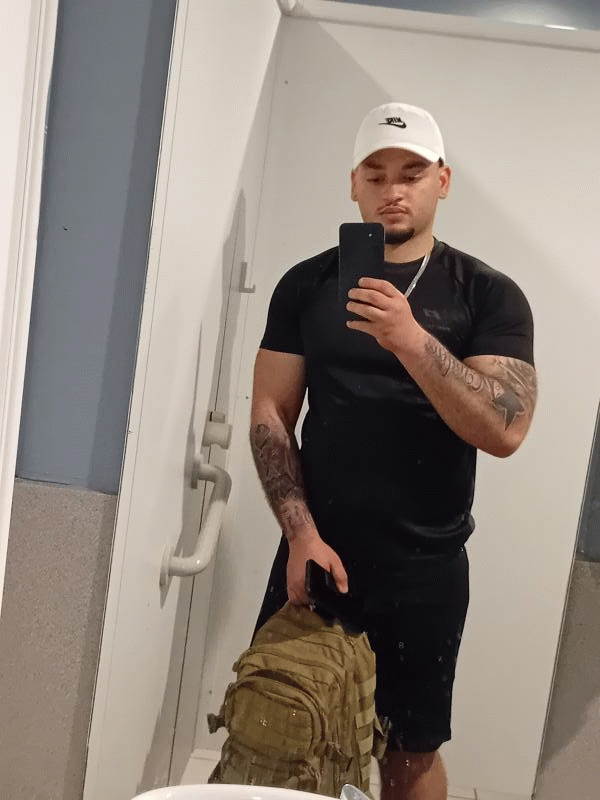 Rolando  20 ans lyon 3eme arrondissement