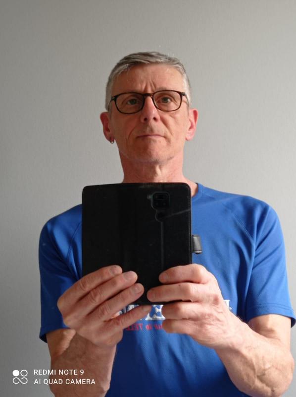 Thierry 65 ans Sedan