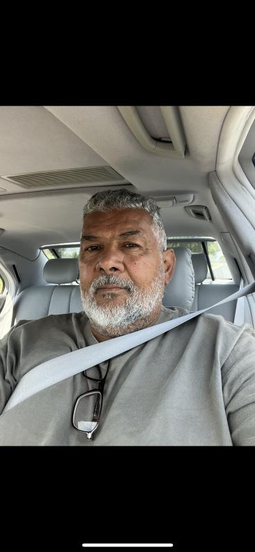 Maik 59 ans Bezouce