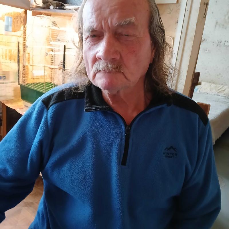 Bernard  73 ans Lucé