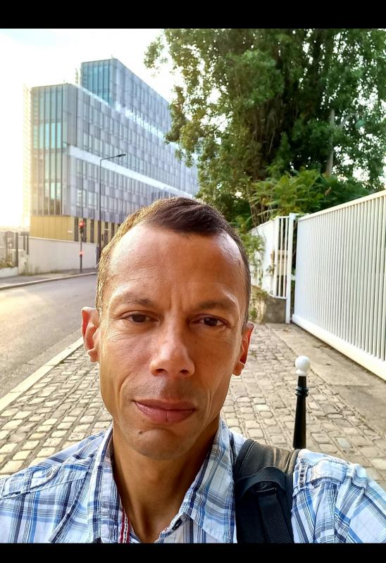 alain 45 ans Courbevoie