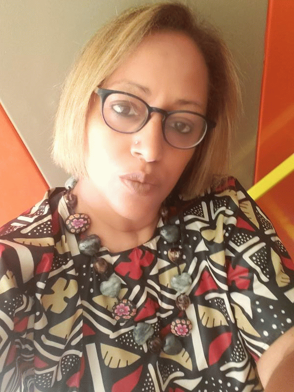 Ambre  57 ans paris 20eme arrondissement