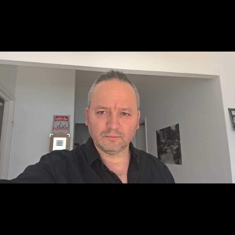 Olivier  56 ans Mondelange