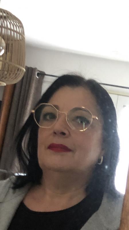 Mimi 56 ans Trets