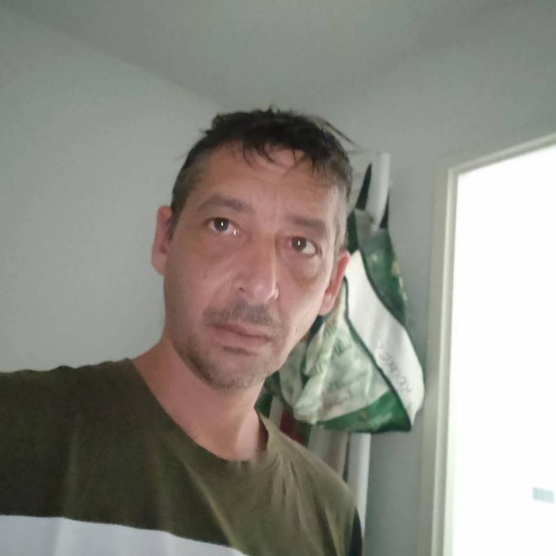 Nicolas 42 ans Vezin le Coquet