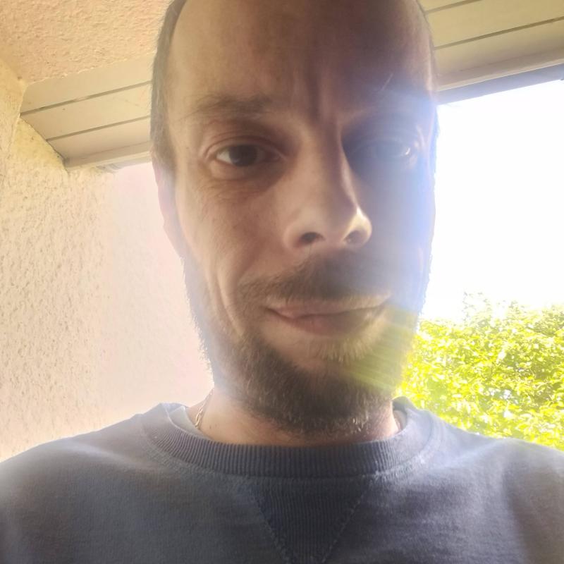 toy 43 ans Amboise