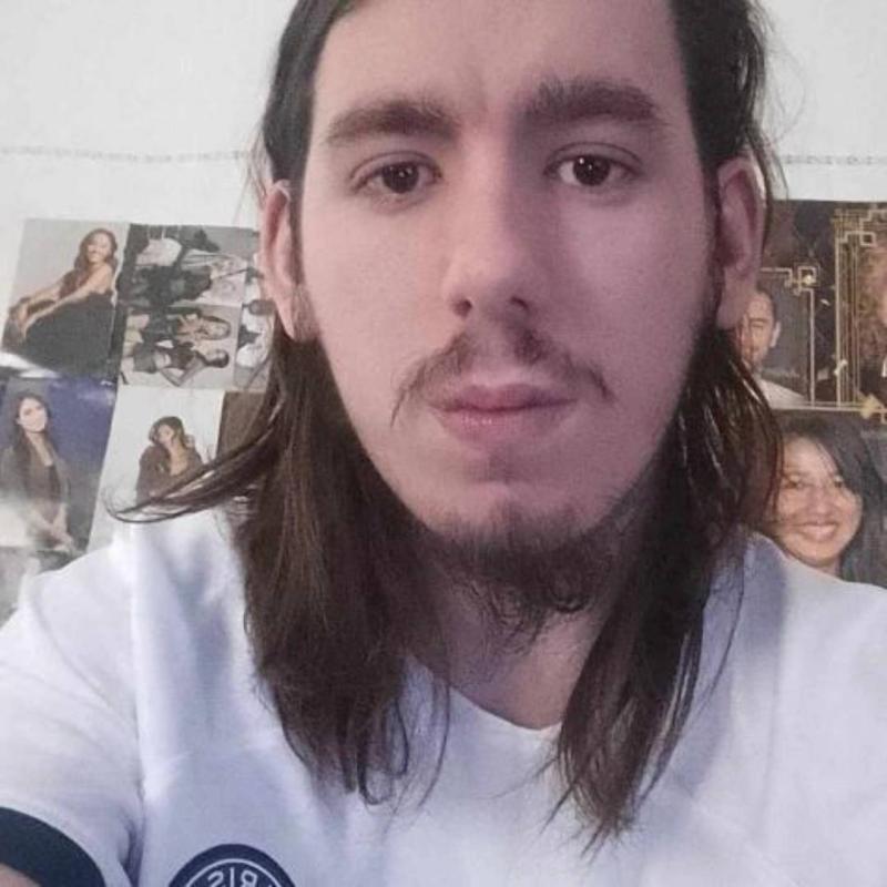 Antonio 24 ans Baizieux