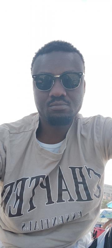 Armand  31 ans Nice