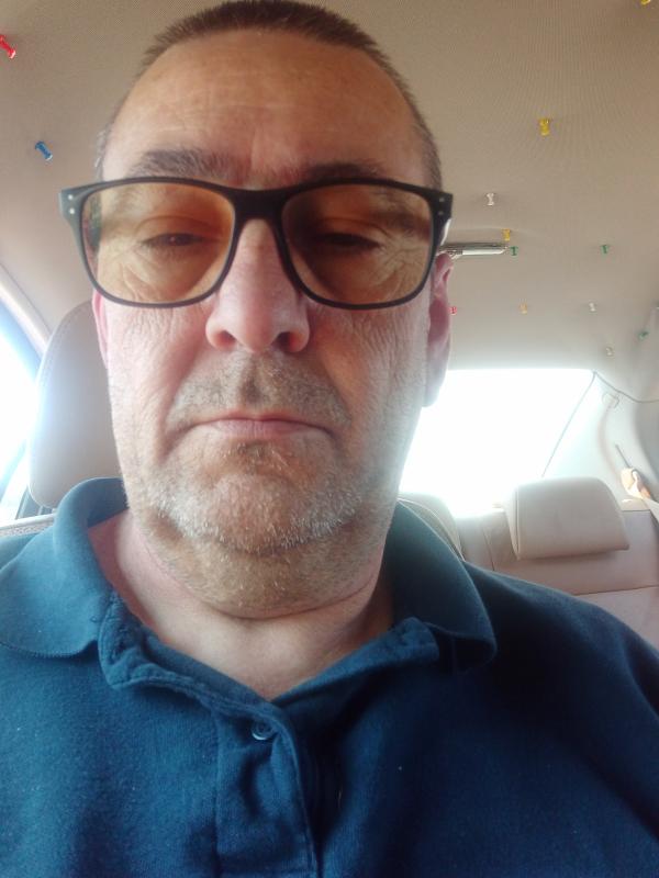 Stéphane  55 ans Auterive