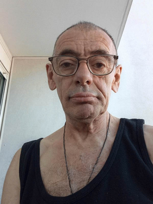 Jean  68 ans Brignais