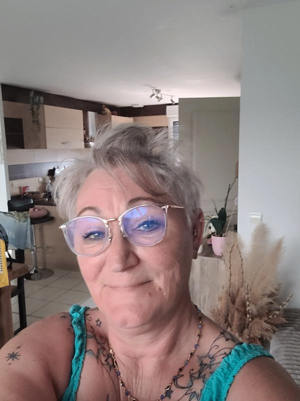 Catherine  58 ans Estaires