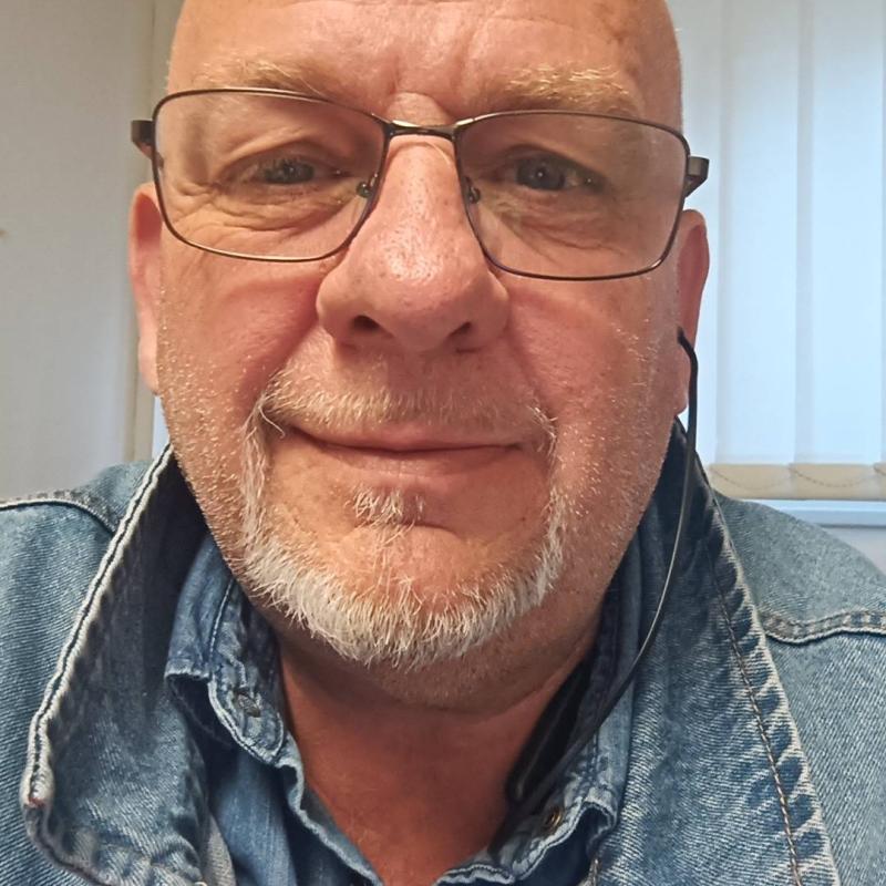 BrunoV 57 ans Châteauneuf sur Loire