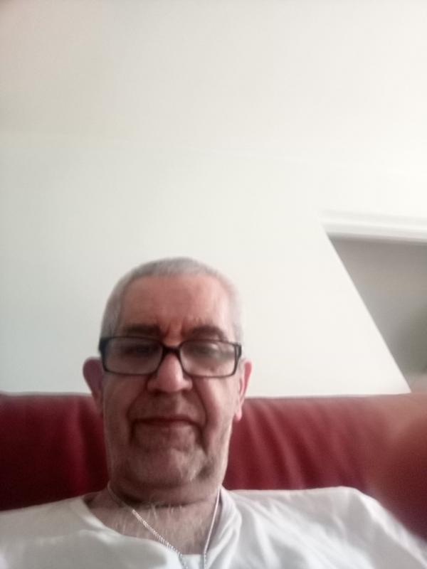 Aliasfamillierabreva 61 ans Saint Étienne