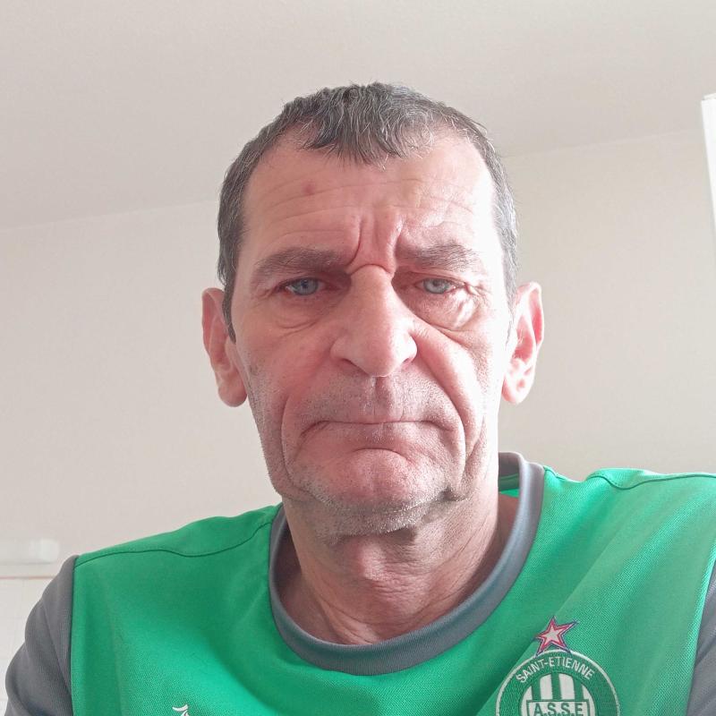 Jacques 56 ans Oyonnax