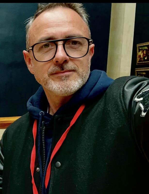 Vianney  48 ans Montreuil
