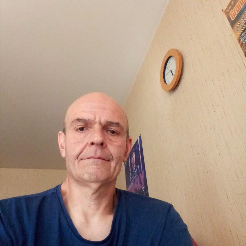 Manuel 47 ans Ligueil
