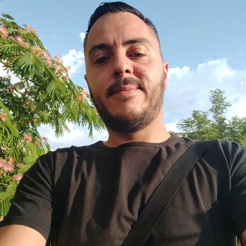 Anthony 37 ans Aix en Provence