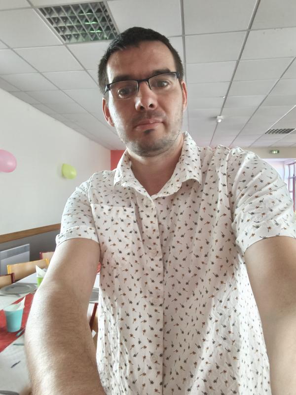 Tony  33 ans La Bloutière