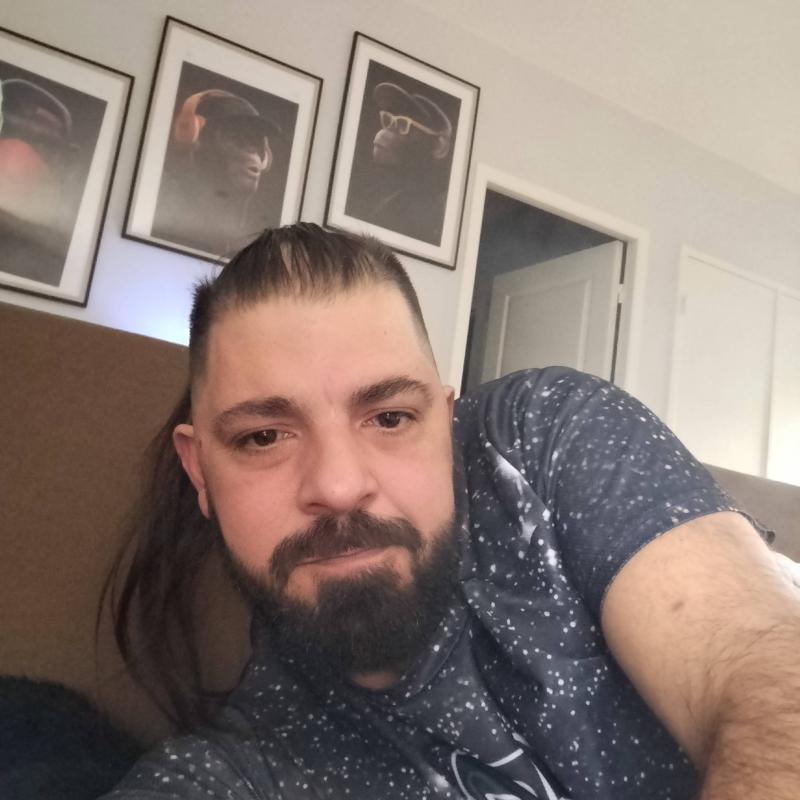 Serge 45 ans Léotoing