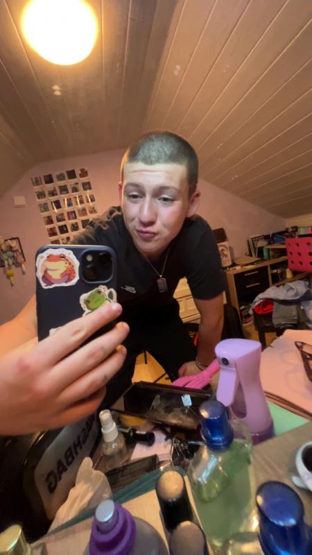 Yannis  18 ans Chailles