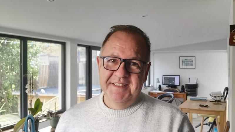 gilles 52 ans paris 4eme arrondissement