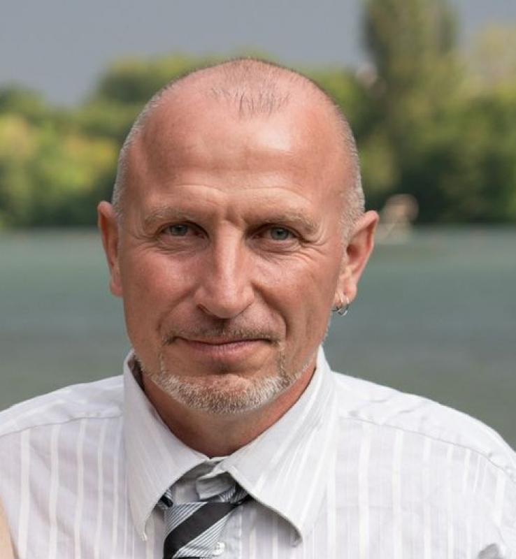 Tony 51 ans Louhans