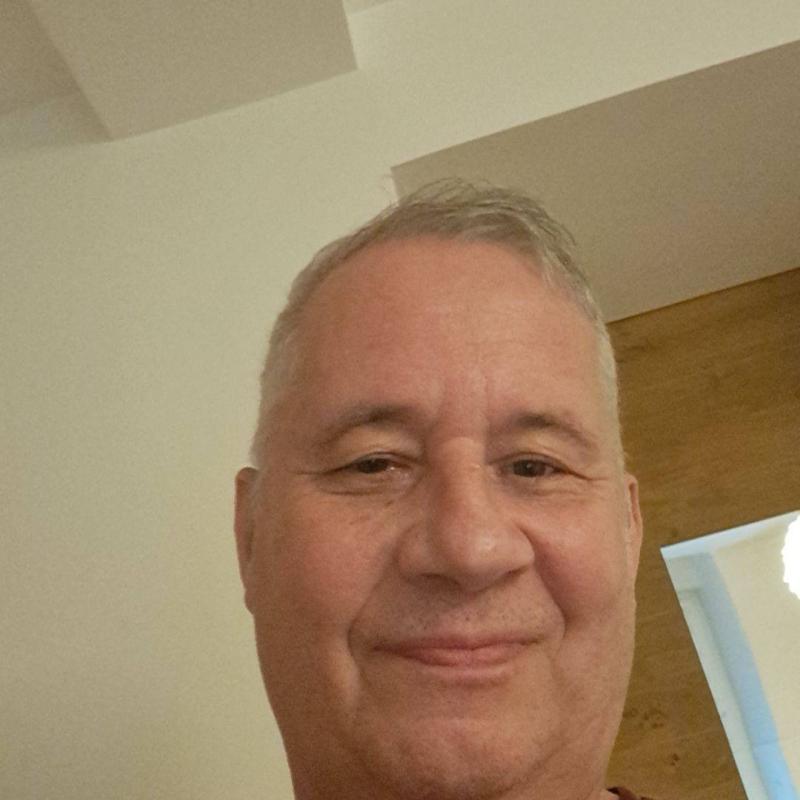 Jeanfi61 63 ans Toul