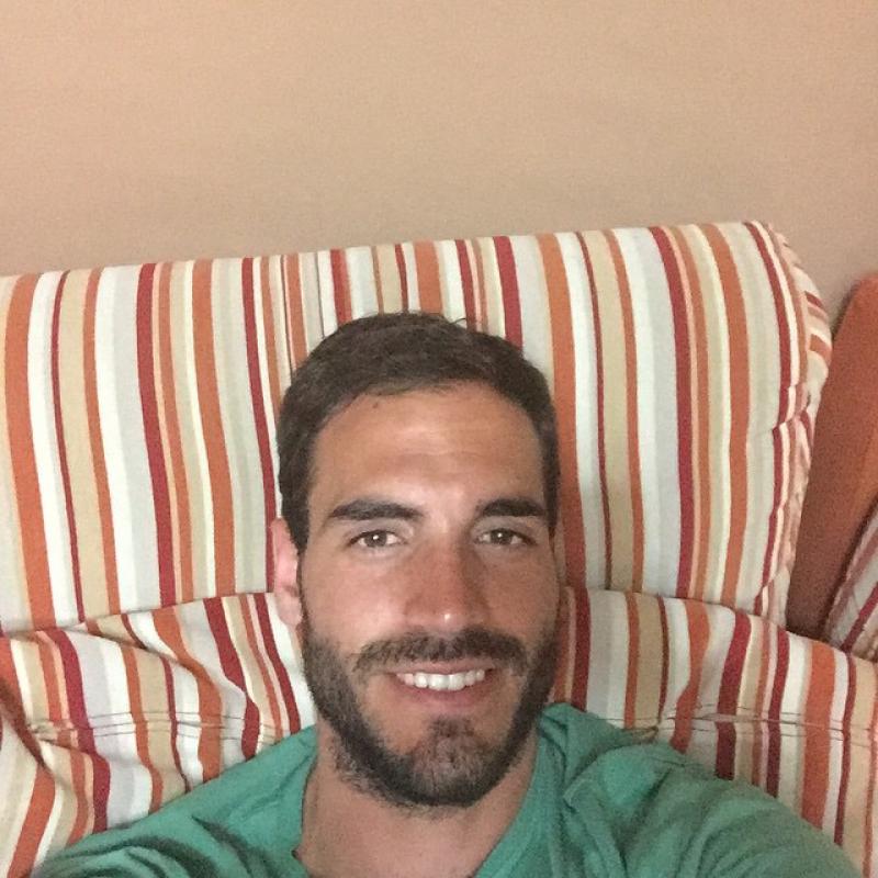 Alberto 48 ans Dainville