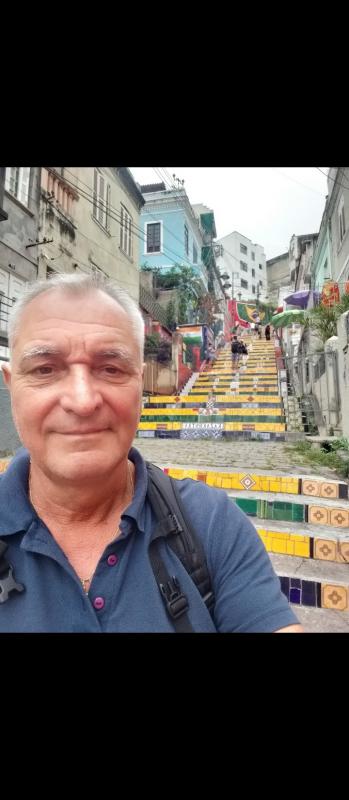 Charlesrio  63 ans Plouhinec
