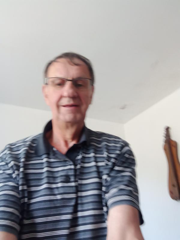 Jean Marc  71 ans Laguiole