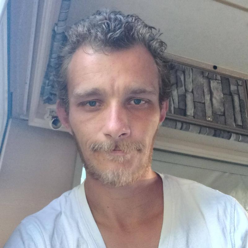 claude 29 ans Hesdin