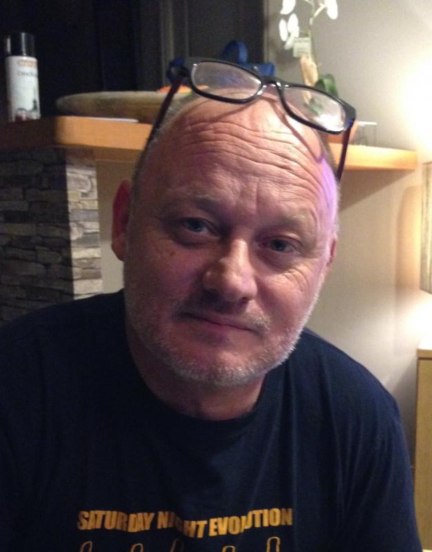Niels M 57 ans Rennes