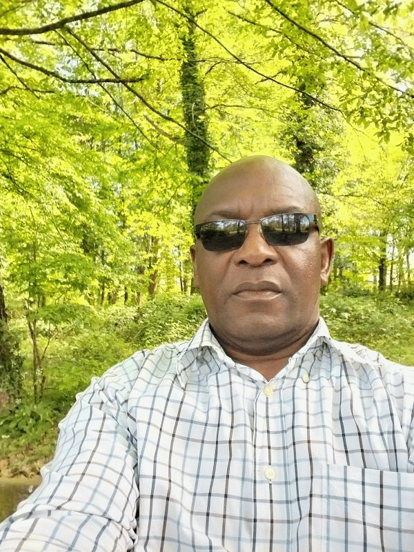Francky 52 ans Mérignac