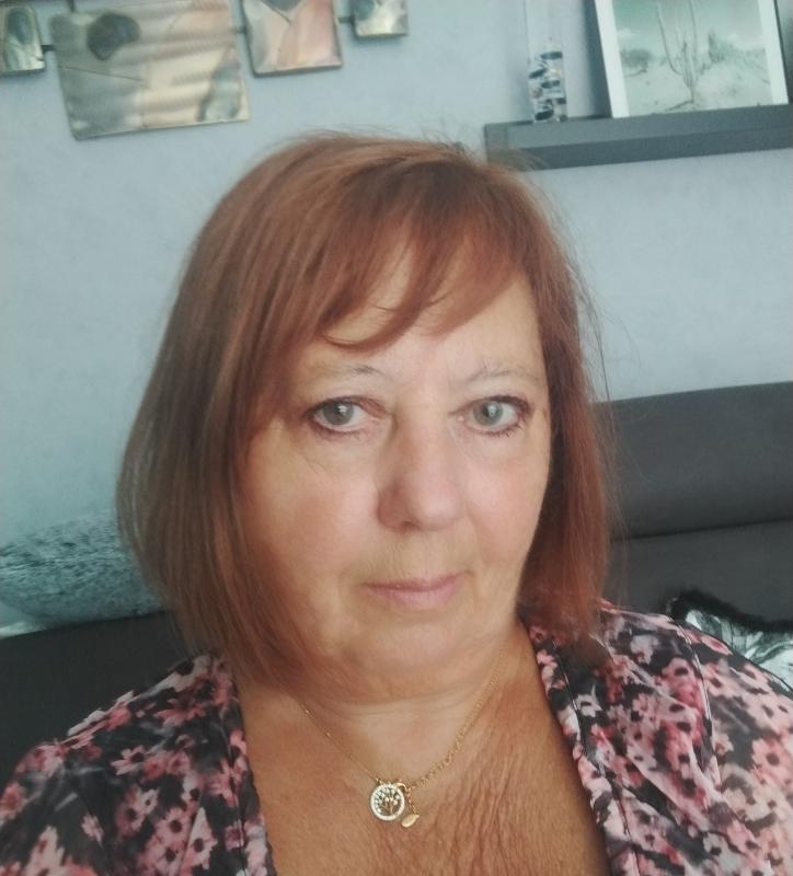 Charline 67 ans Nantes