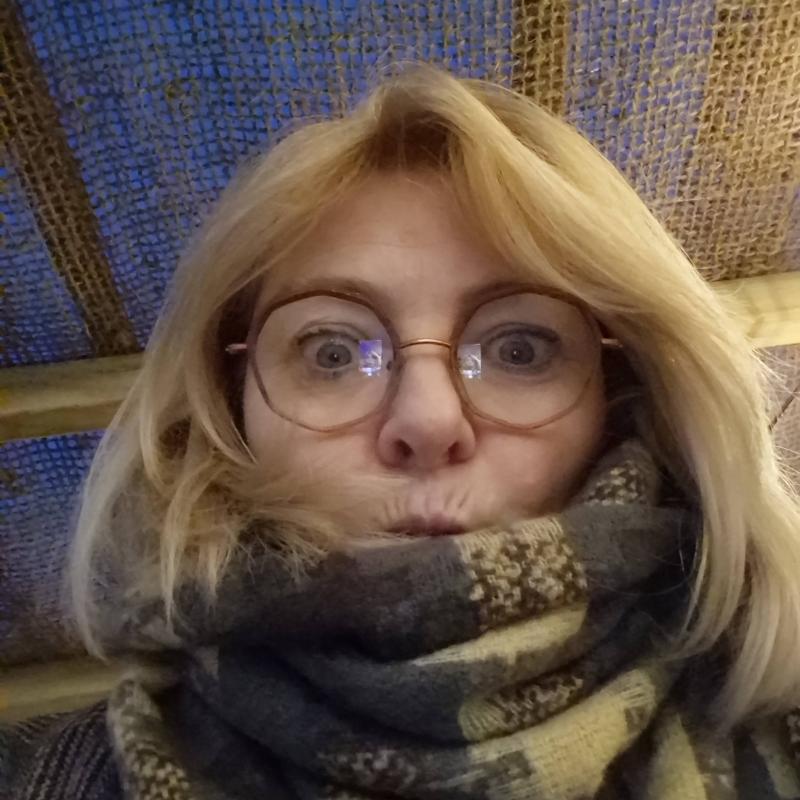 Isa 53 ans Évreux