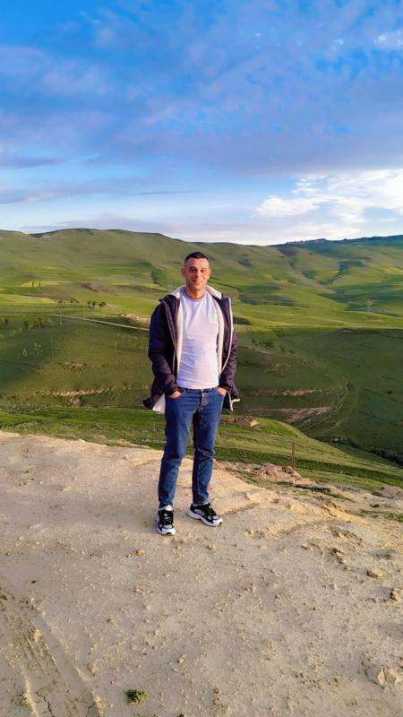 Beauetcharmant 37 ans Bonneuil en France