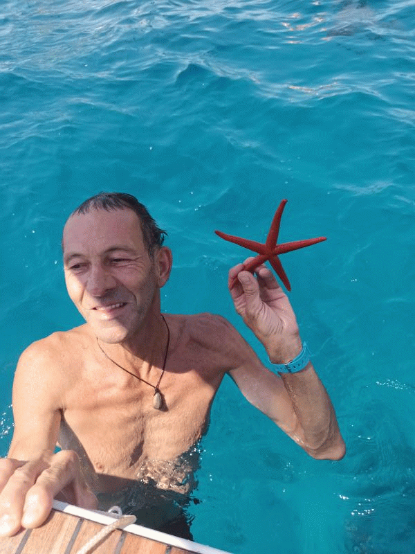 Pierre  62 ans Orange