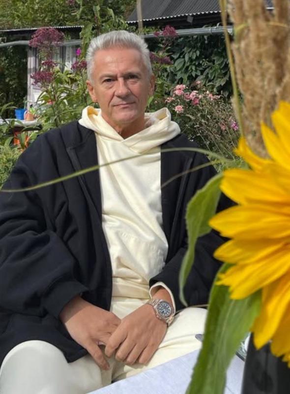 Anthony 64 ans Grenoble