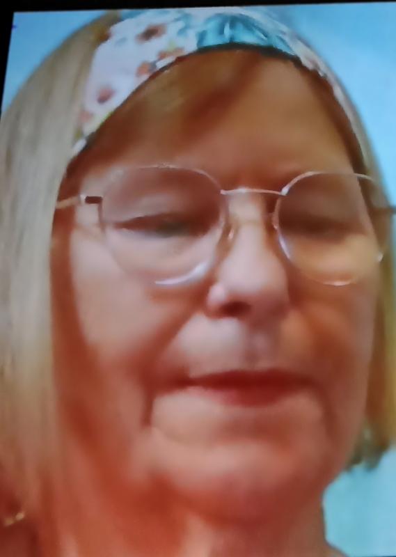 Christiane  77 ans Nantes
