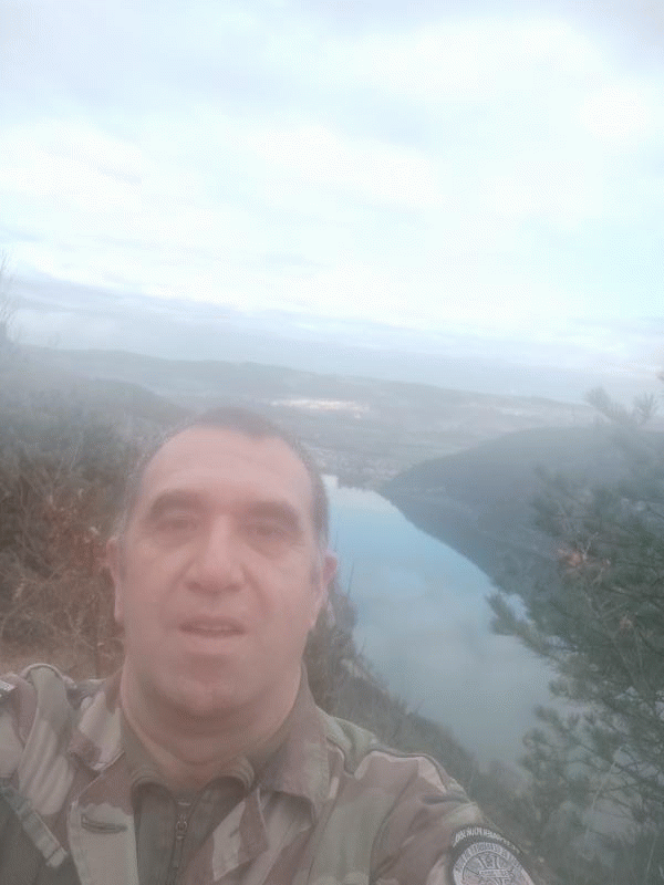 Fred 52 ans Perrigny